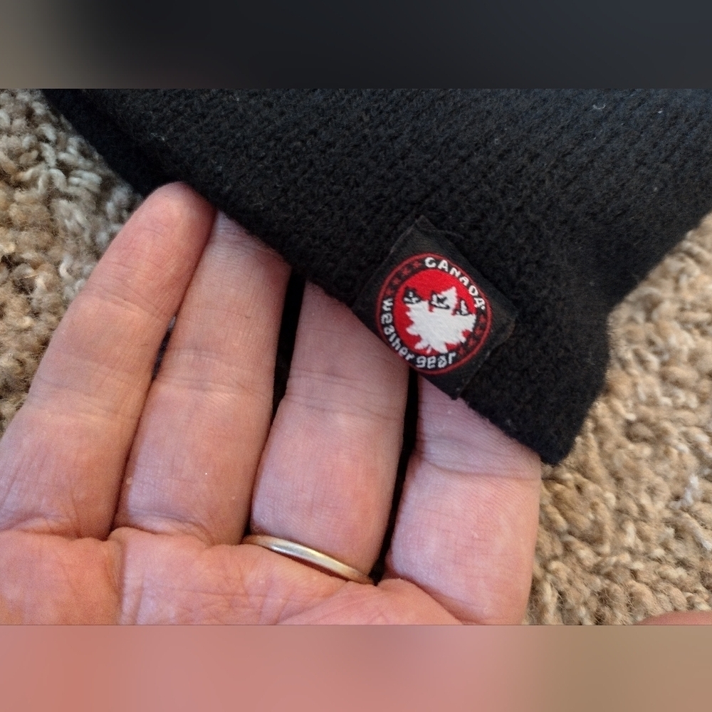 Canada Weather Gear Classic Black Knit Hat - Picture 2 of 5